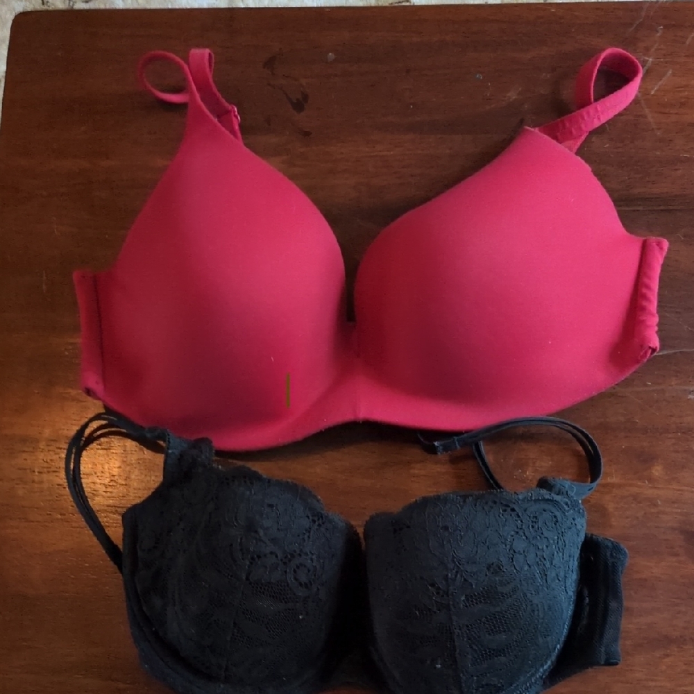 Victoria Secret Bundle Red and Black Women's Bra Set Size 34C